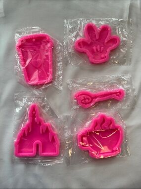 Silicone Resin Keychain Moulds 5 different moulds